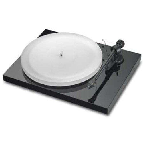 Pro-Ject Debut Carbon Recordmaster Hires 2M-Red Piano
