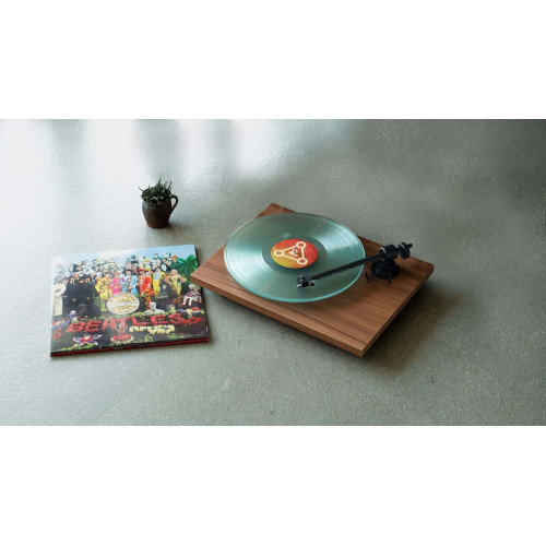 Pro-Ject T1 OM5e Walnut