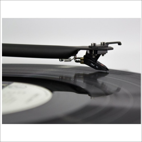 Pro-Ject Debut III DC OM10 Piano