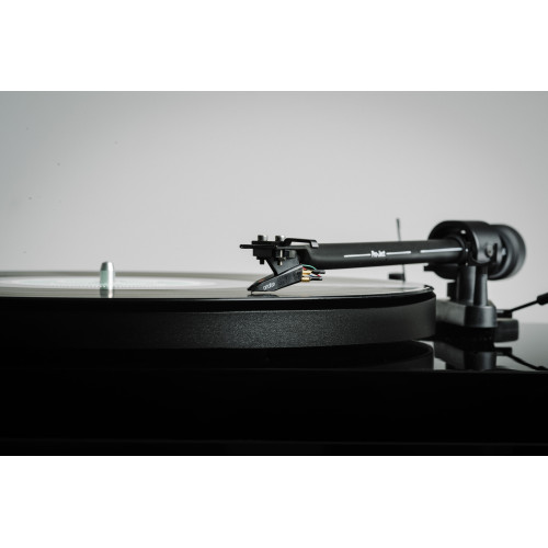 Pro-Ject Debut III Phono BT OM5e HG Black