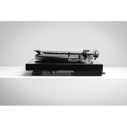 Pro-Ject Debut III Phono BT OM5e HG Black