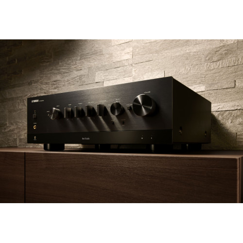 Yamaha R-N800A Black