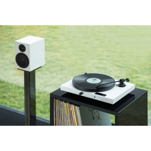 Pro-Ject Juke Box E1 OM5e White